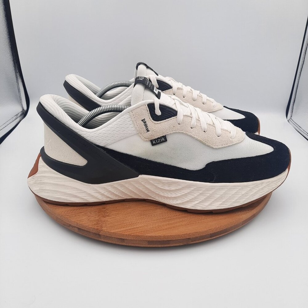 Kizik Men's Athletic Shoes - Black and White